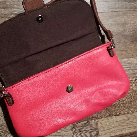 Chaps coral crossbody purse/wristlet - Picture 4 of 5